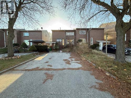 2101 Millway Gate, Mississauga, ON - Outdoor