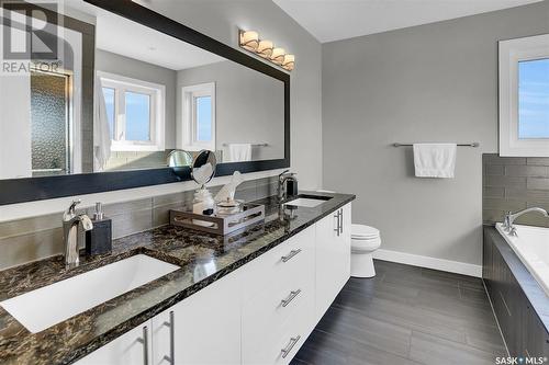 3921 Sandhill Crescent, Regina, SK - Indoor Photo Showing Bathroom