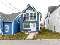 4 Store Street  Yarmouth, NS B5A 2Z2