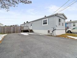 490 Glen Rise Drive  Beaver Bank, NS B4E 2M2