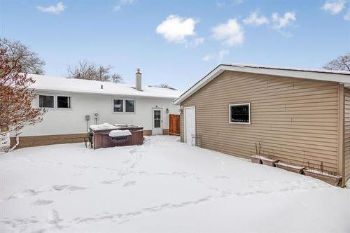 45 Normandy Dr, Winnipeg, MB 