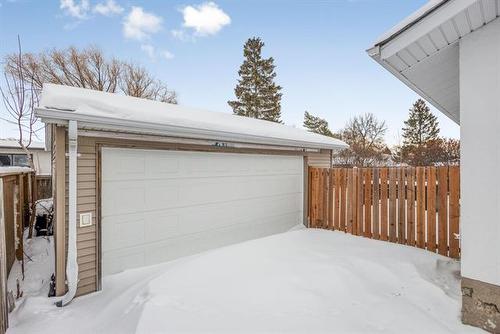 45 Normandy Dr, Winnipeg, MB 