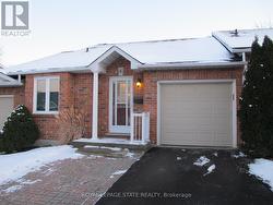 6 - 60 RICE AVENUE  Hamilton, ON L9C 7S3