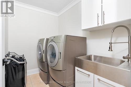 5340 Churchill Meadows Boulevard, Mississauga, ON - Indoor Photo Showing Laundry Room