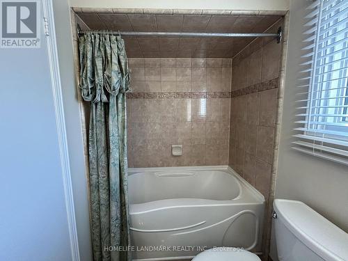 4120 Chadburn Crescent, Mississauga, ON - Indoor Photo Showing Bathroom