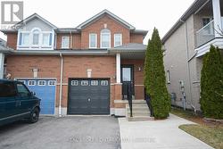 350 OAKTREE CIRCLE  Mississauga, ON L5W 1V6