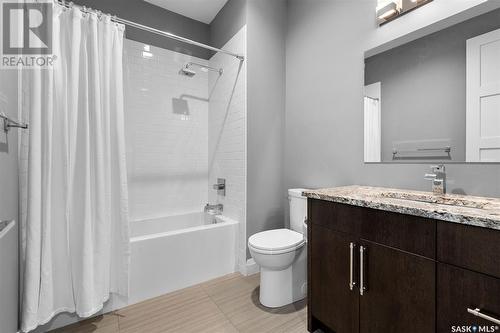 1236 15Th Street E, Saskatoon, SK - Indoor Photo Showing Bathroom