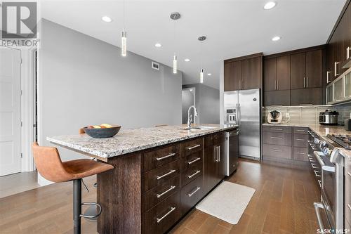 1236 15Th Street E, Saskatoon, SK - Indoor Photo Showing Kitchen With Stainless Steel Kitchen With Upgraded Kitchen