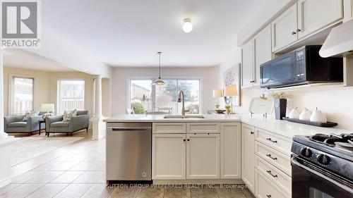 1570 Beaverbrook Avenue, London, ON - Indoor Photo Showing Kitchen