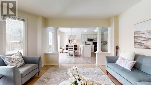 1570 Beaverbrook Avenue, London, ON - Indoor Photo Showing Living Room