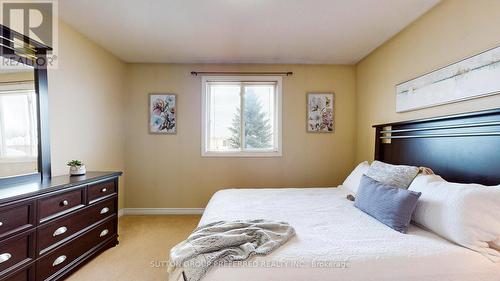 1570 Beaverbrook Avenue, London, ON - Indoor Photo Showing Bedroom