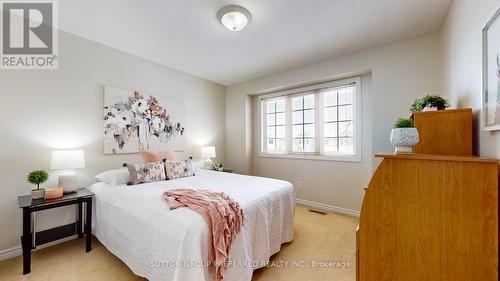 1570 Beaverbrook Avenue, London, ON - Indoor Photo Showing Bedroom