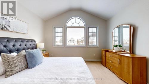 1570 Beaverbrook Avenue, London, ON - Indoor Photo Showing Bedroom