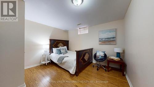 1570 Beaverbrook Avenue, London, ON - Indoor Photo Showing Bedroom