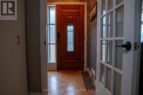 338 Fairview Avenue, London, ON - Indoor Photo Showing Other Room