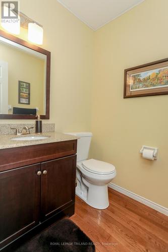 83 Barrydale Crescent, London, ON - Indoor Photo Showing Bathroom