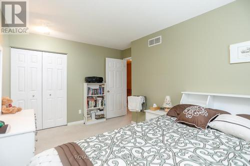 83 Barrydale Crescent, London, ON - Indoor Photo Showing Bedroom