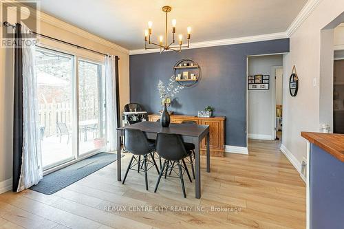 1564 Hartlet Street, London, ON - Indoor Photo Showing Dining Room