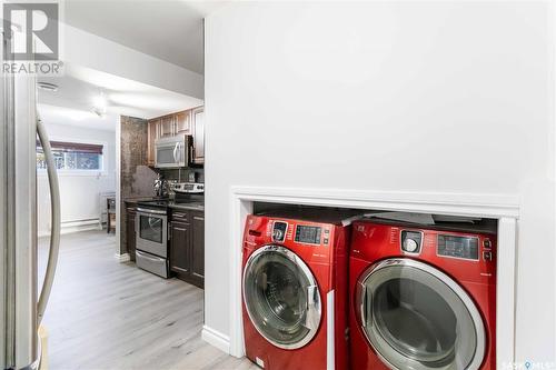 1227 Hargreaves Way, Saskatoon, SK - Indoor Photo Showing Laundry Room