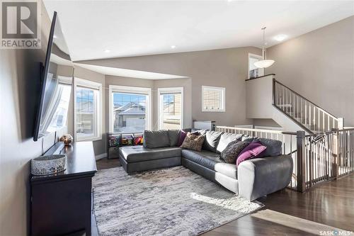 1227 Hargreaves Way, Saskatoon, SK - Indoor Photo Showing Living Room