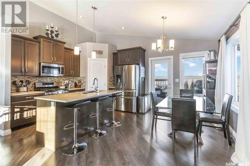 1227 Hargreaves Way, Saskatoon, SK - Indoor Photo Showing Kitchen With Upgraded Kitchen