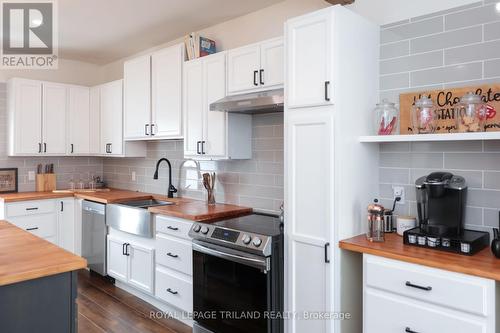 775 Colborne Street, London, ON - Indoor Photo Showing Kitchen