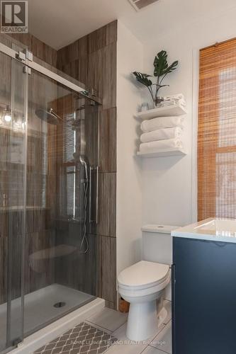 775 Colborne Street, London, ON - Indoor Photo Showing Bathroom