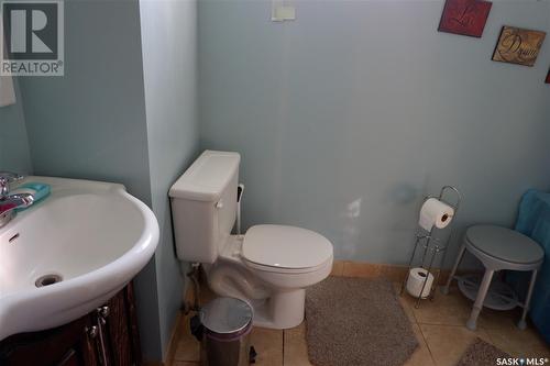 21 3Rd Street E, Willow Bunch, SK - Indoor Photo Showing Bathroom