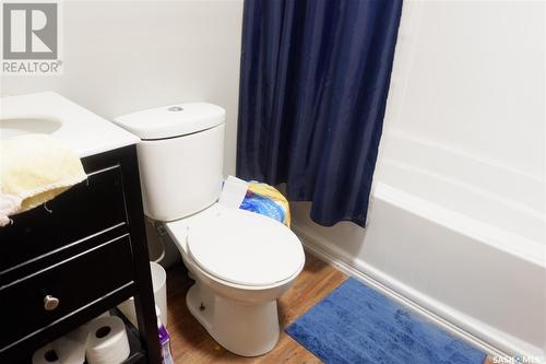 21 3Rd Street E, Willow Bunch, SK - Indoor Photo Showing Bathroom