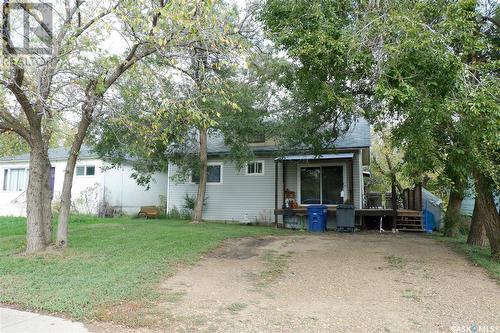 21 3Rd Street E, Willow Bunch, SK - Outdoor