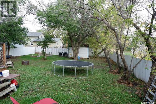 21 3Rd Street E, Willow Bunch, SK - Outdoor With Backyard
