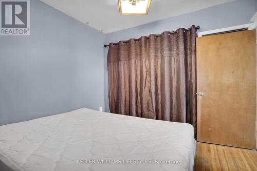 117 Brisbin Street, London, ON - Indoor Photo Showing Bedroom