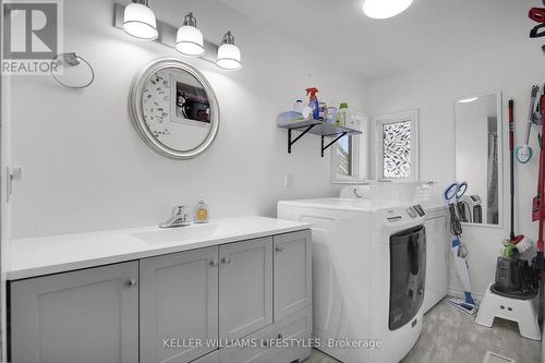 117 Brisbin Street, London, ON - Indoor Photo Showing Laundry Room