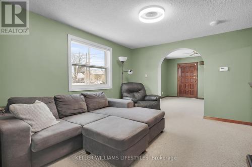 117 Brisbin Street, London, ON - Indoor Photo Showing Living Room