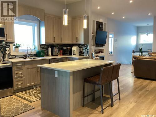 243 Fortosky Crescent, Saskatoon, SK - Indoor Photo Showing Kitchen