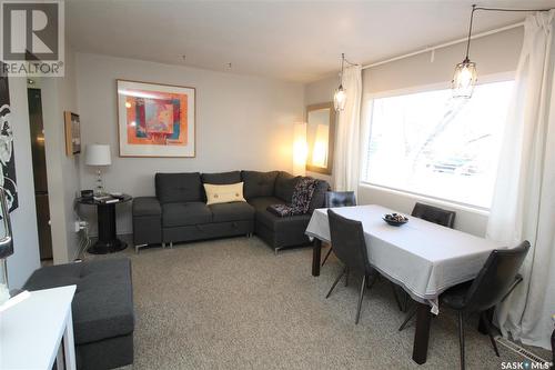 1714 Wilson Crescent, Saskatoon, SK - Indoor Photo Showing Living Room