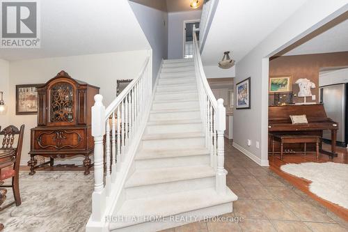 32 Ellisson Way, Ottawa, ON - Indoor Photo Showing Other Room