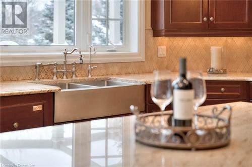 372 River Oak Place, Waterloo, ON - Indoor Photo Showing Kitchen With Double Sink