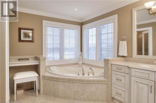 372 River Oak Place, Waterloo, ON - Indoor Photo Showing Bathroom