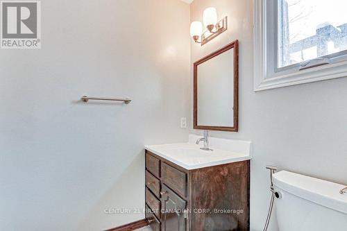 1049 Mahogany Crescent, London, ON - Indoor Photo Showing Bathroom