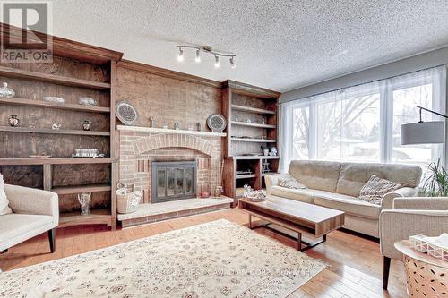 1049 Mahogany Crescent, London, ON - Indoor Photo Showing Living Room With Fireplace