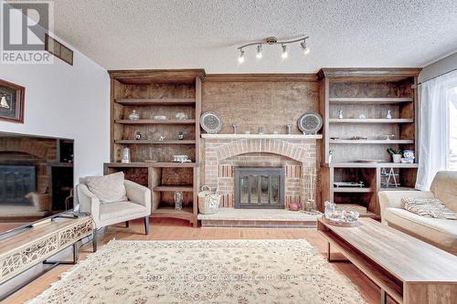 1049 Mahogany Crescent, London, ON - Indoor Photo Showing Living Room With Fireplace