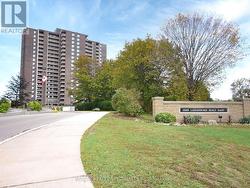 1806 - 1535 LAKESHORE ROAD E  Mississauga, ON L5E 3E2