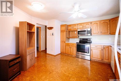 102 45 Kensington Crescent, Regina, SK - Indoor Photo Showing Kitchen