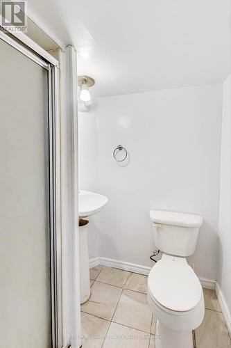 367 Cope Street, Hamilton, ON - Indoor Photo Showing Bathroom