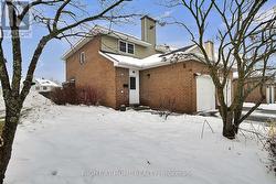 15 BENTBROOK CRESCENT  Ottawa, ON K2J 3X9