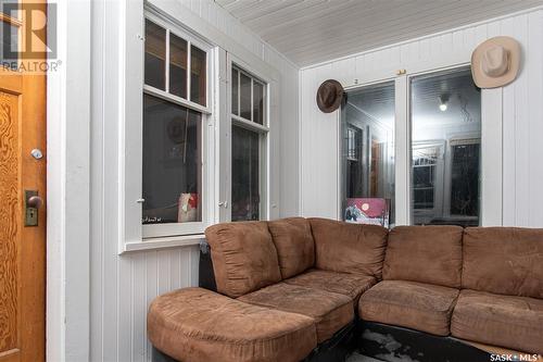 2100 York Street, Regina, SK - Indoor Photo Showing Living Room