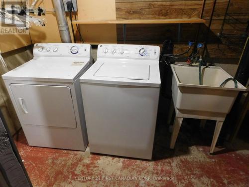 43 Rosamond Crescent, London, ON - Indoor Photo Showing Laundry Room