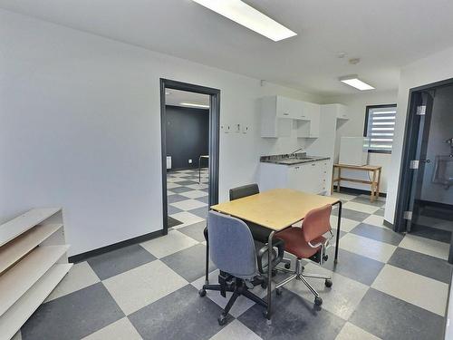 Bureau - 112 Ch. Ontario, Notre-Dame-Du-Nord, QC - Indoor Photo Showing Other Room
