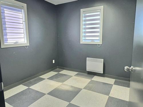 Bureau - 112 Ch. Ontario, Notre-Dame-Du-Nord, QC - Indoor Photo Showing Other Room